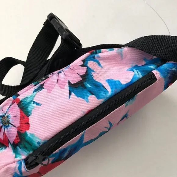 Levi’s floral belt bag with logo - Picture 12 of 15